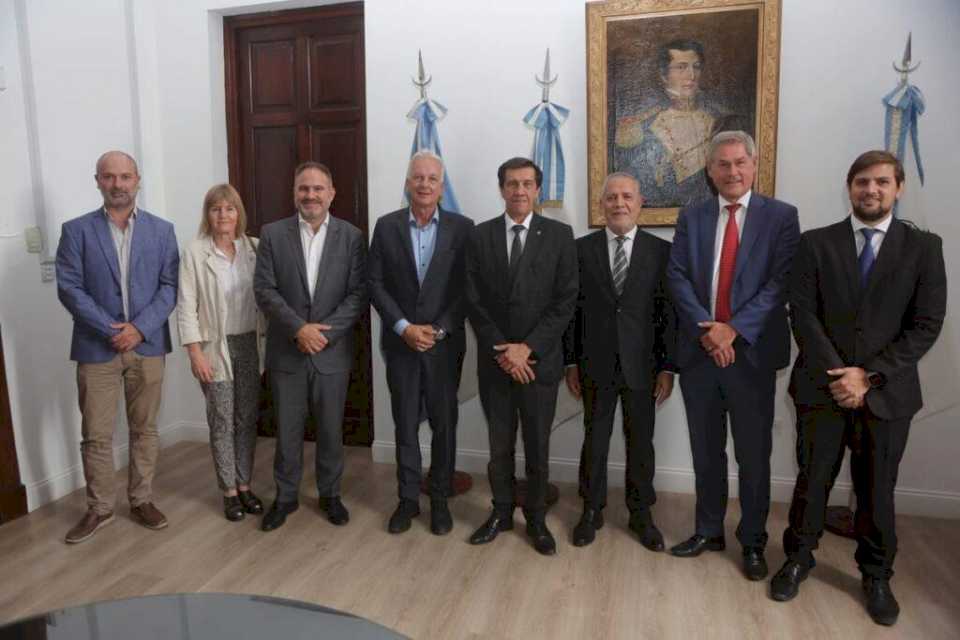 Jujuy responde al interés de Alemania en minería, energías limpias y recursos humanos