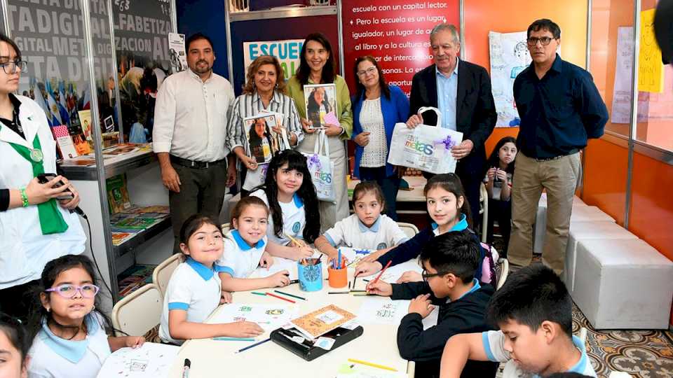 «Que los chicos estén dibujando, pintando o leyendo un cuento, nos llena de orgullo y de satisfacción»