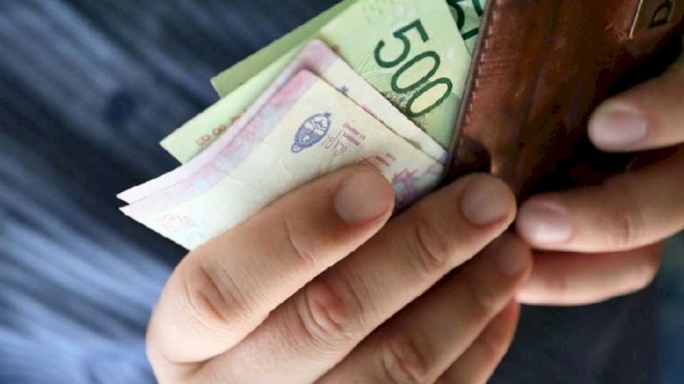 los-salarios-subieron-5,7%-en-agosto,-segun-informo-el-indec