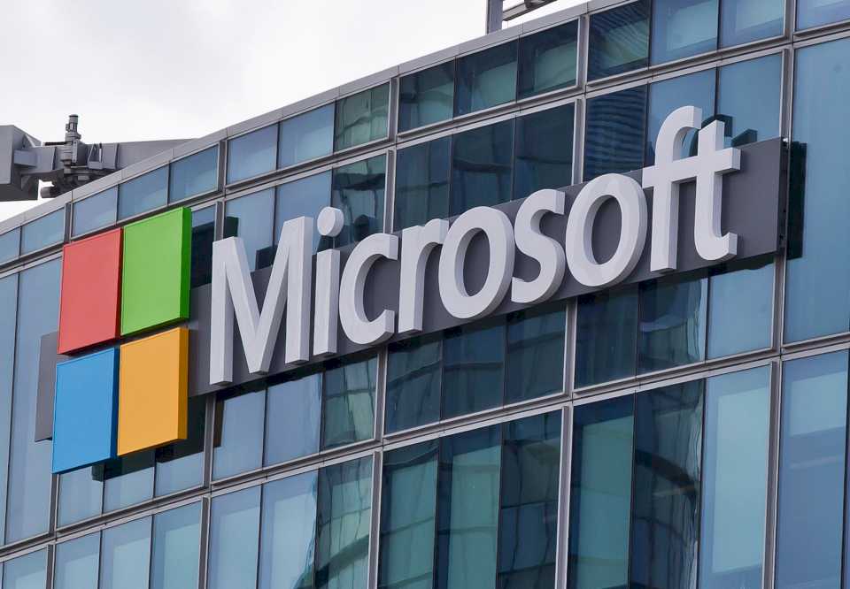 microsoft-despide-a-empleados-que-organizaron-una-vigilia-por-palestinos-muertos-en-gaza