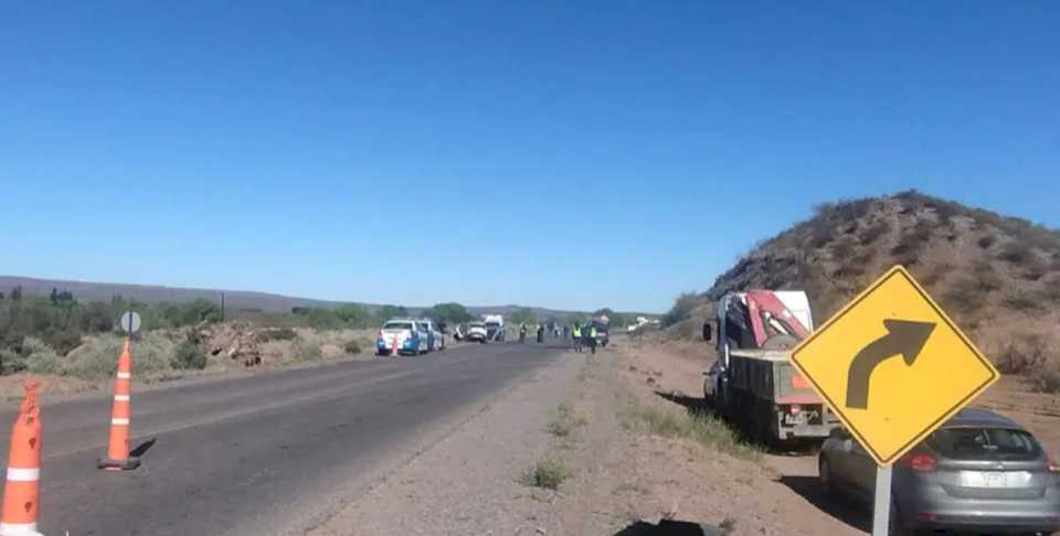 dos-personas-resultaron-gravemente-heridas-en-un-choque-multiple-en-la-ruta-7-de-neuquen