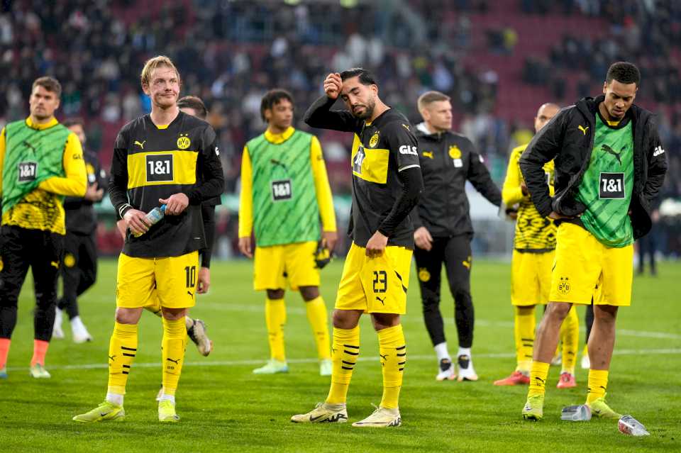 dortmund-sufre-otra-derrota-ante-el-augsburgo-y-el-leipzig-encabeza-la-bundesliga