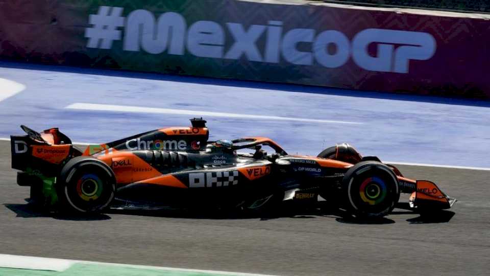 los-mclaren-‘vuelan’-en-mexico:-piastri-y-norris-mandan-en-libres-3