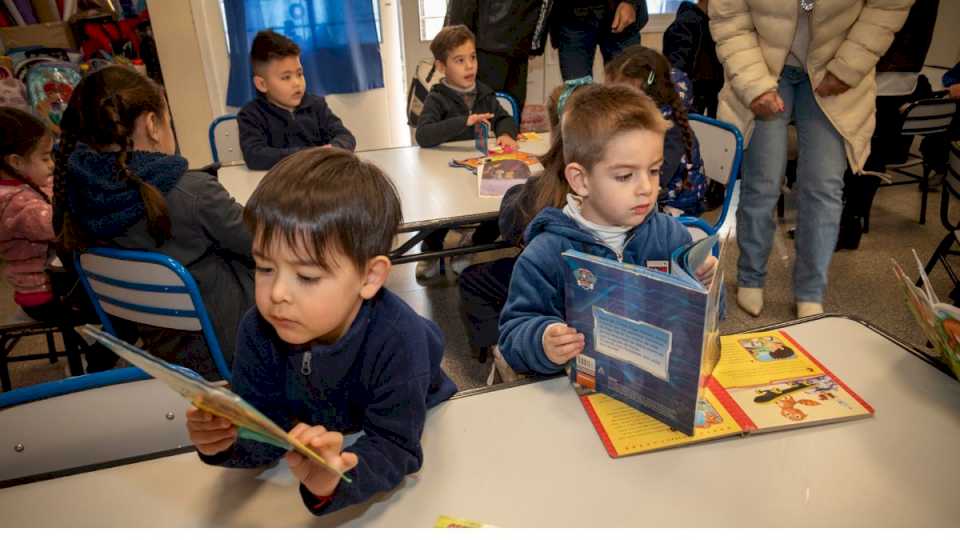 El ministro de Educación anunció que proyecta duplicar la cantidad de salitas de 3 años