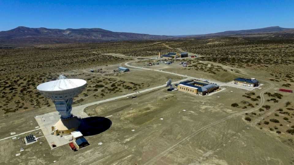 La embajada de China en Argentina pidió coordinar una visita oficial a la Base Espacial en Neuquén