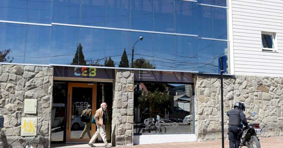 La oposición ganó la elección de consejeros de la Cooperativa Electrica de Bariloche