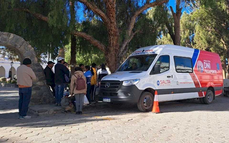 el-movil-del-registro-civil-visitara-comunidades-originarias-de-tartagal-para-tramites-de-dni