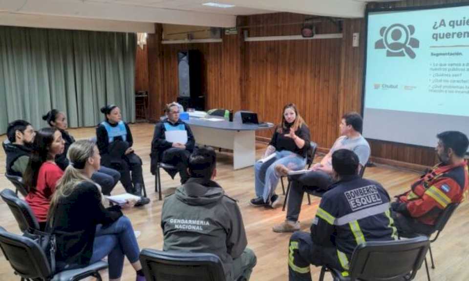 Provincia reunió a instituciones en Esquel para trabajar la comunicación en prevención de incendios forestales