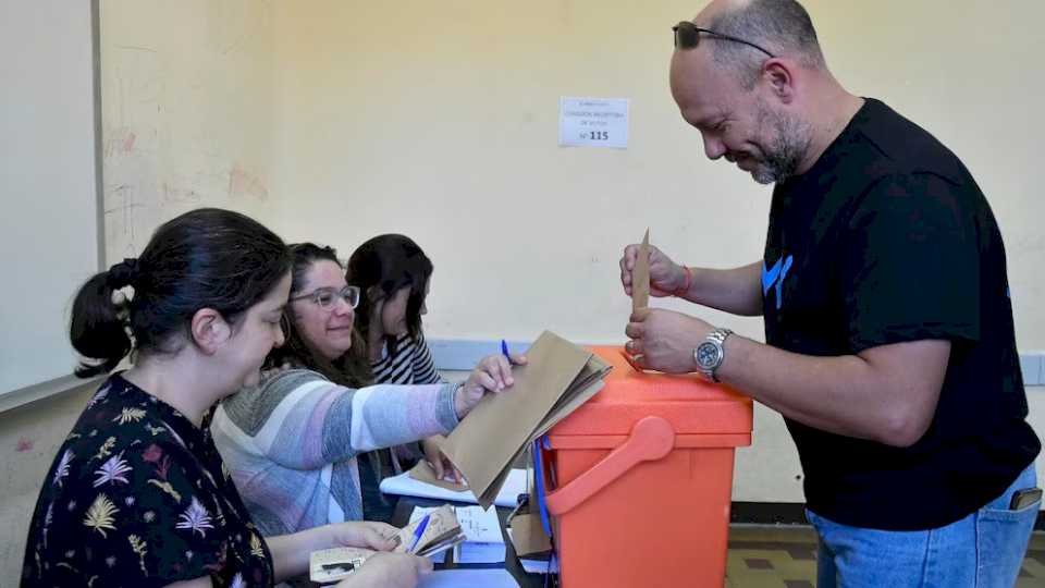 uruguay-elige-presidente