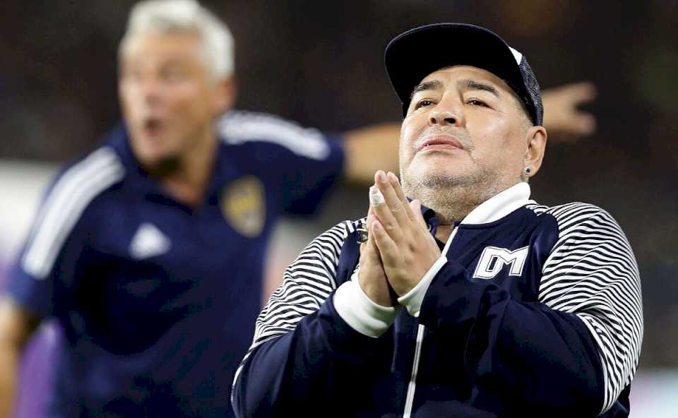 la-muerte-de-diego-maradona:-audiencia-clave-en-el-juicio-a-la-enfermera