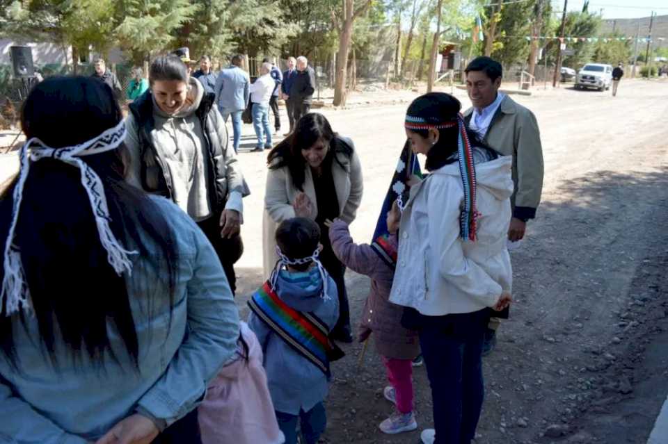 Soledad Martínez visitó escuelas de la región Alto Neuquén