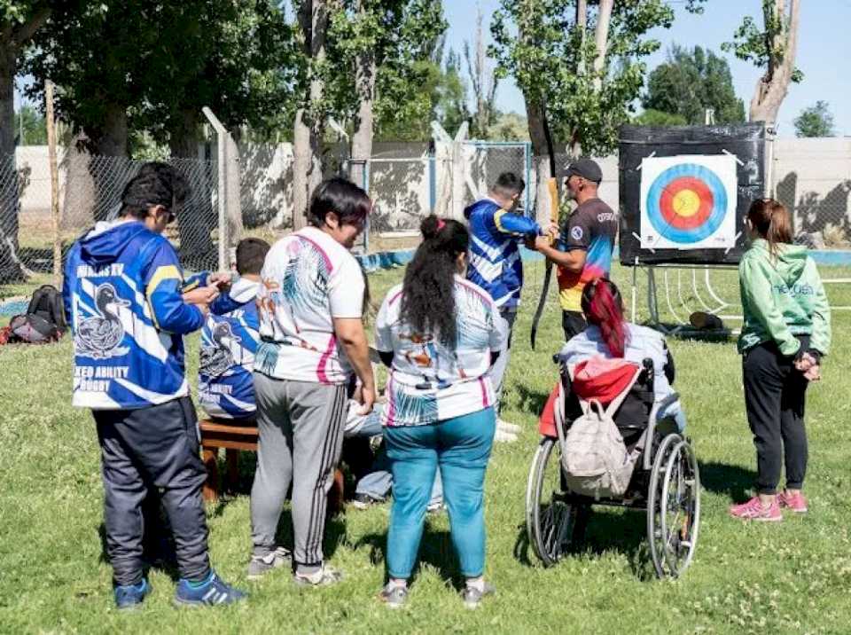 Más de 200 jóvenes disfrutaron de la jornada recreativa “El Deporte con Vos”