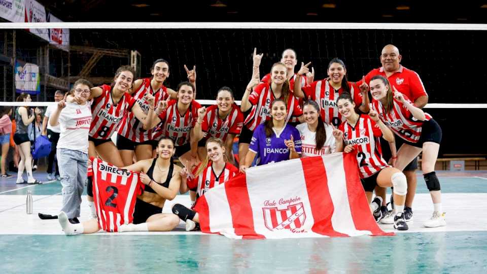 las-gloriosas-campeonas-de-la-copa-de-oro-de-la-fcv