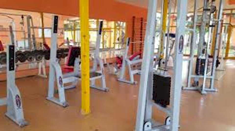 la-direccion-de-deportes-de-la-universidad-nacional-de-cordoba-brinda-su-gimnasio-de-musculacion