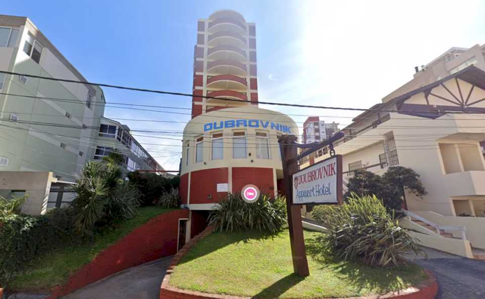 Derrumbe en el hotel de Villa Gesell: encontraron muerto a un jubilado