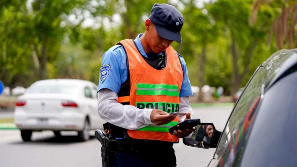 Dos conductores alcoholizados fueron detenidos en Tunuyán y Capital