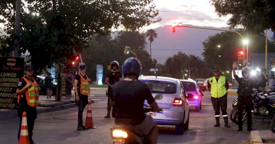 Alcoholemia al volante: detienen a conductores ebrios en Tunuyán y Ciudad