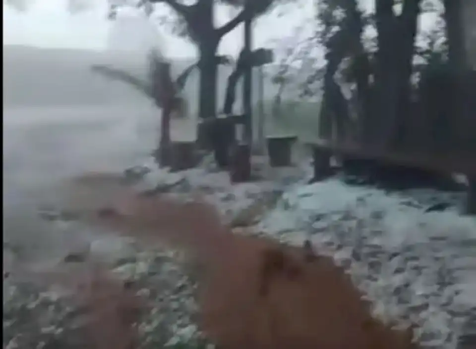 Tormenta en Andresito: continua la advertencia por intensas lluvias y caída de granizo