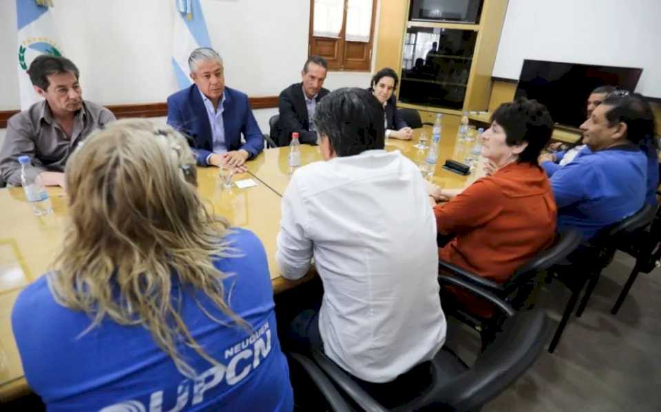 Figueroa se reunió hoy con representantes del gremio UPCN