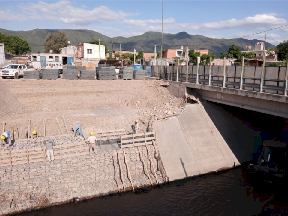 A buen ritmo avanza la reconstrucción del canal Yrigoyen