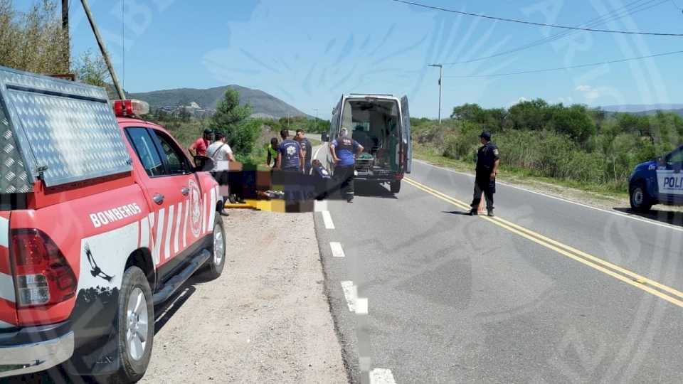 una-mujer-fue-hospitalizada-tras-caer-de-su-moto-en-la-ruta-de-icho-cruz