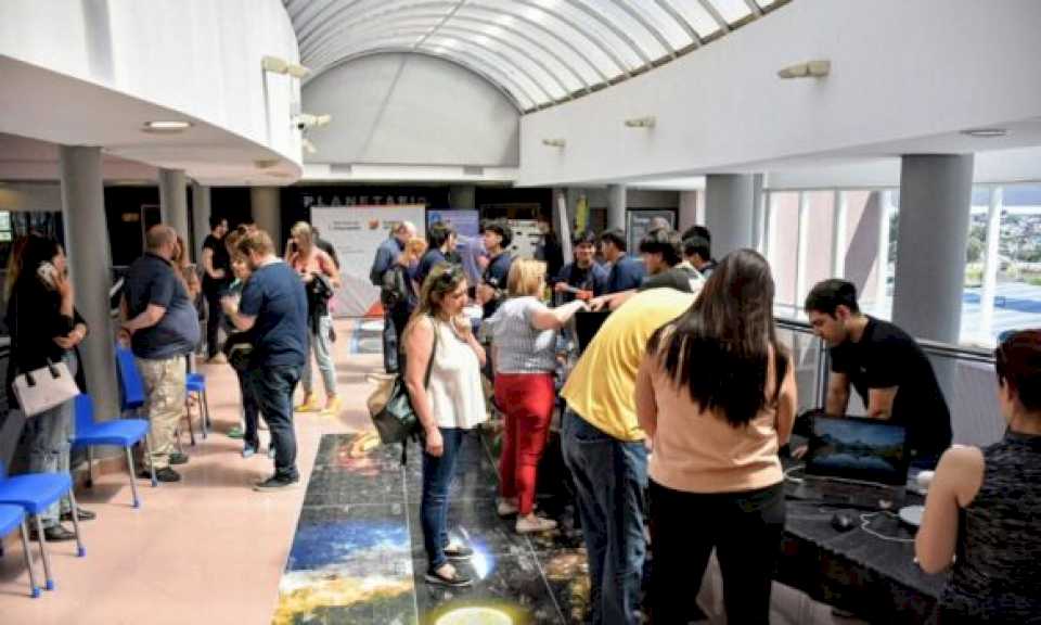 Estudiantes presentaron proyectos de tecnología 3D en el Centro Astronómico