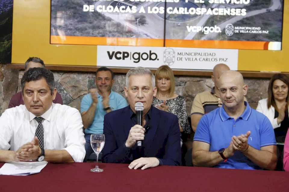 aviles-anuncio-que-la-cooperativa-debera-entregar-el-servicio-de-cloacas-a-la-municipalidad