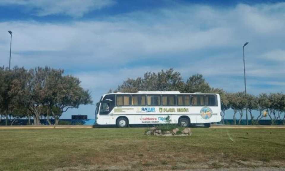 EMRaTur continúa utilizando el Colectivo Turístico Municipal para trasladar a visitantes