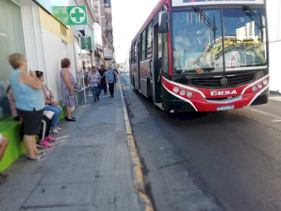 Transporte: empezó la discusión del pliego