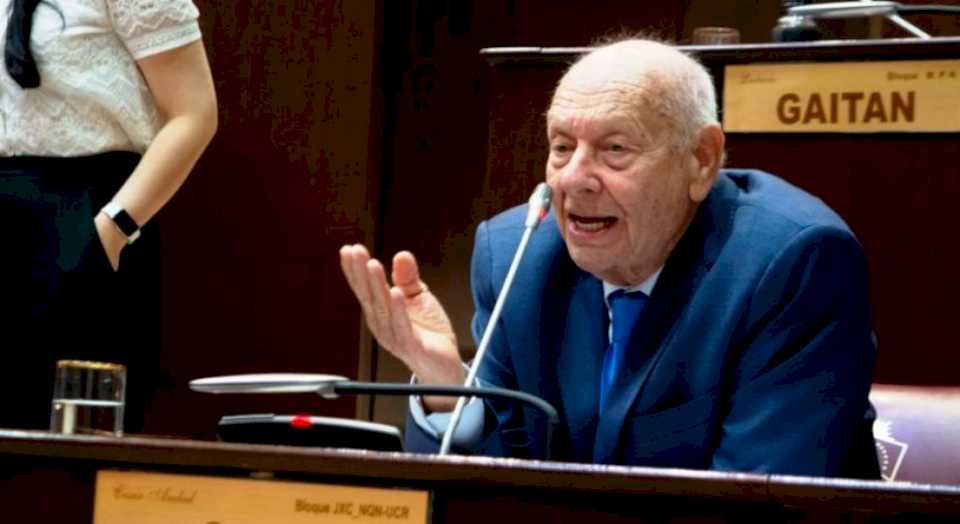 Diputado neuquino llama a rechazar proyecto de Milei