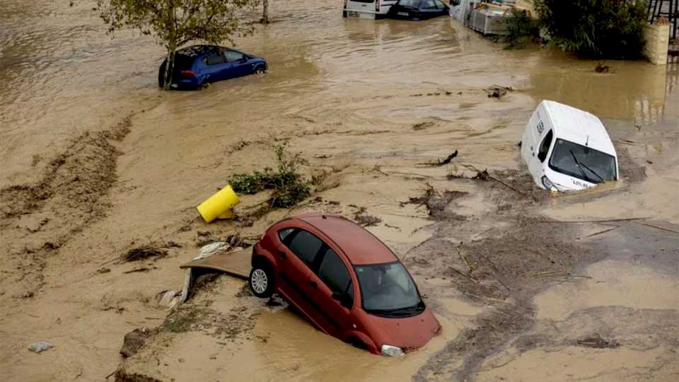 Inundaciones en Valencia dejan decenas de muertos y hay preocupación por nuevas tormentas