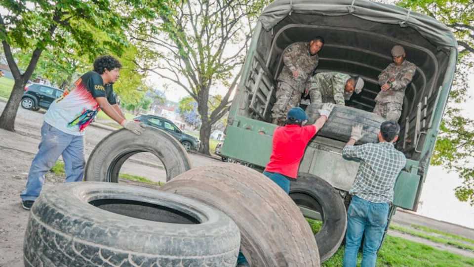 ambiente-sano:-se-recuperaron-1300-neumaticos-en-barrio-malvinas