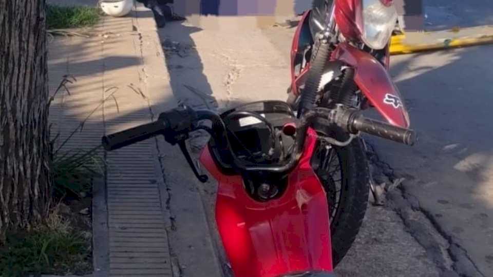 choque-de-motos-en-la-avenida-san-martin,-hay-un-hombre-herido