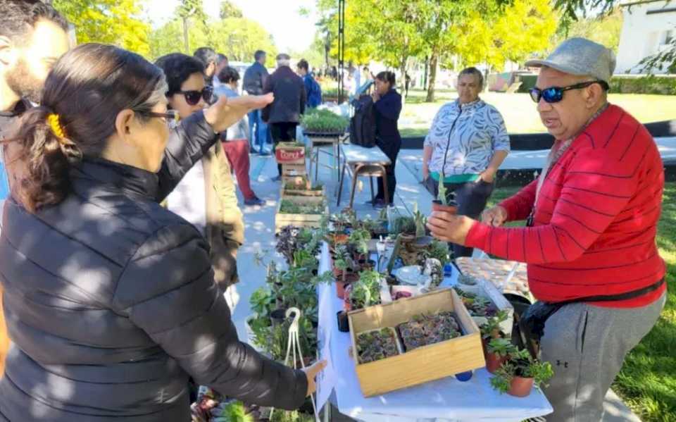 Vuelve la feria de la agricultura urbana a Neuquén