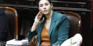 diplomaticos-rusos:-marcela-pagano-realizo-una-denuncia-penal-contra-los-agentes-portenos