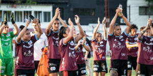 futbol-femenino:-el-club-uai-urquiza-le-pidio-a-la-afa-descender-para-ser-amateur