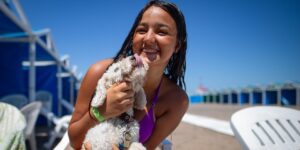 perros-en-la-arena:-por-que-mar-del-plata-se-convirtio-en-el-nuevo-paraiso-pet-friendly-del-verano