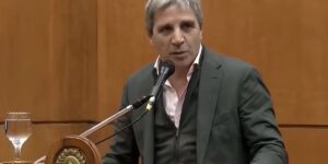 tasas-municipales:-luis-caputo-acuso-a-los-intendentes-de-la-oposicion-de-“estar-en-contra-de-la-gente”