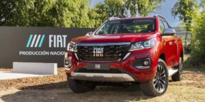 el-turno-de-fiat-en-stellantis:-tras-lanzar-el-peugeot-2008-en-el-palomar,-ahora-fabricaran-la-pick-up-titano-en-cordoba