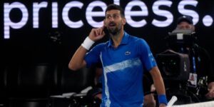 escandalo-en-el-abierto-de-australia:-djokovic-se-niega-a-dar-entrevistas-tras-polemico-incidente-con-periodista