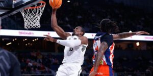 ibaka-y-la-segunda-linea-doblegan-al-leyma-y-guian-al-real-madrid-hasta-el-liderato