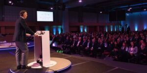 los-empresarios-reclamaron-una-reforma-tributaria-y-seguridad-juridica-en-amcham-2025