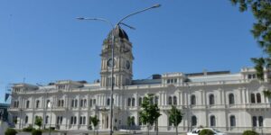 se-inicio-el-pago-del-medio-aguinaldo-en-la-provincia