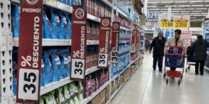 las-familias-compran-para-la-semana-lo-que-van-a-consumir-por-la-suba-de-precios