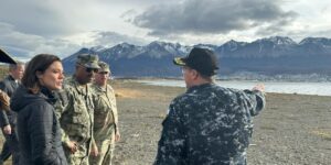 advierten-que-la-presencia-militar-de-eeuu-en-ushuaia-pone-en-riesgo-el-tratado-antartico