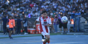 instituto-va-por-otra-epica:-visita-a-argentinos-en-su-cruce-mata-mata-de-octavos