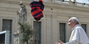 el-papa-francisco,-presente-en-el-vestuario-de-san-lorenzo-para-enfrentar-a-tigre