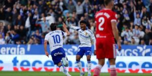resumen,-goles-y-highlights-del-zaragoza-3-2-cartagena-de-la-jornada-39-de-laliga-hypermotion