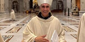arzobispo-larregain-celebra-la-continuidad-del-legado-del-papa-francisco