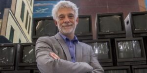 claudio-martinez:-“se-esta-buscando-crear-una-especie-de-onu-para-controlar-la-ia”